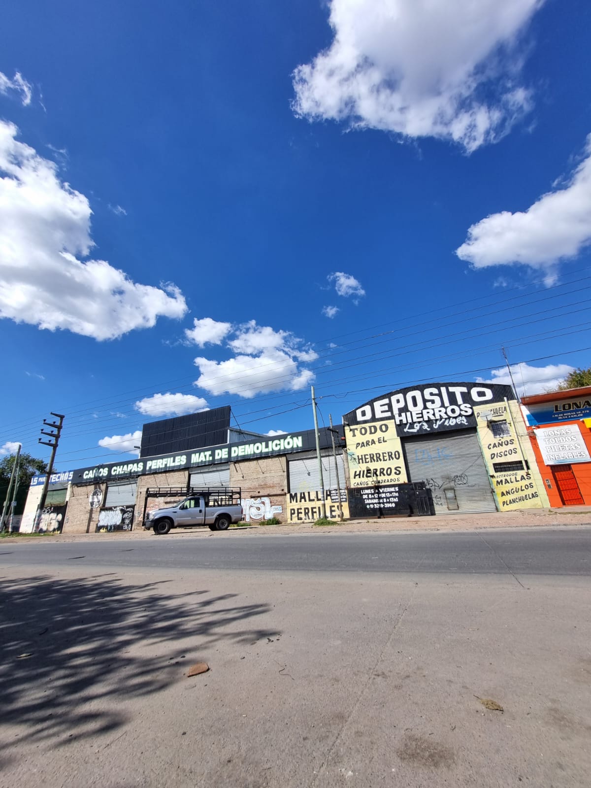 Hierros Los Pibes - cortes y abastecimiento